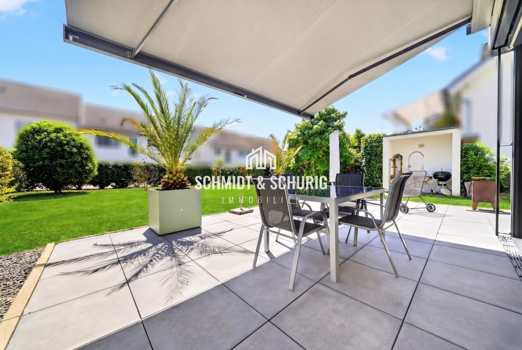 Immobilienangebot - Bruchsal - Alle - Exklusives Einfamililienhaus mit großer Garage und tollem Grundstück
