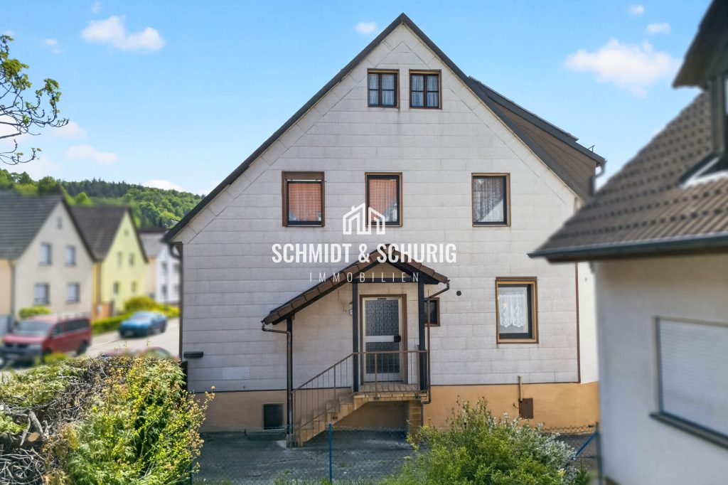 Immobilienangebot - Bruchsal / Untergrombach - Alle - Charmantes Einfamilienhaus mit Ausbaupotenzial und großem Grundstück