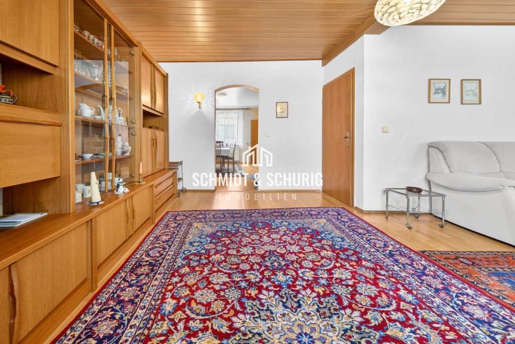 Immobilienangebot - Bruchsal / Untergrombach - Alle - Charmantes Einfamilienhaus mit Ausbaupotenzial und großem Grundstück