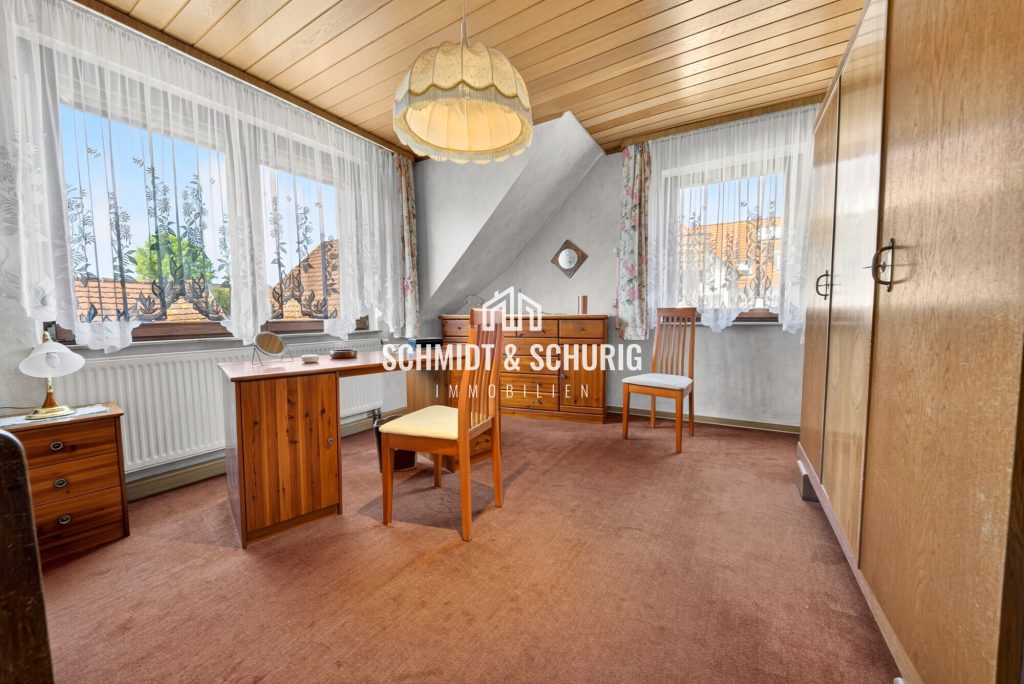 Immobilienangebot - Bruchsal / Untergrombach - Alle - Charmantes Einfamilienhaus mit Ausbaupotenzial und großem Grundstück