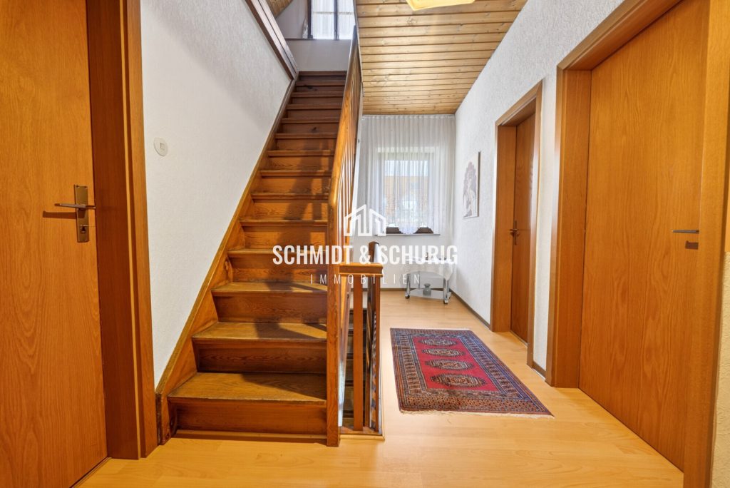 Immobilienangebot - Bruchsal / Untergrombach - Alle - Charmantes Einfamilienhaus mit Ausbaupotenzial und großem Grundstück