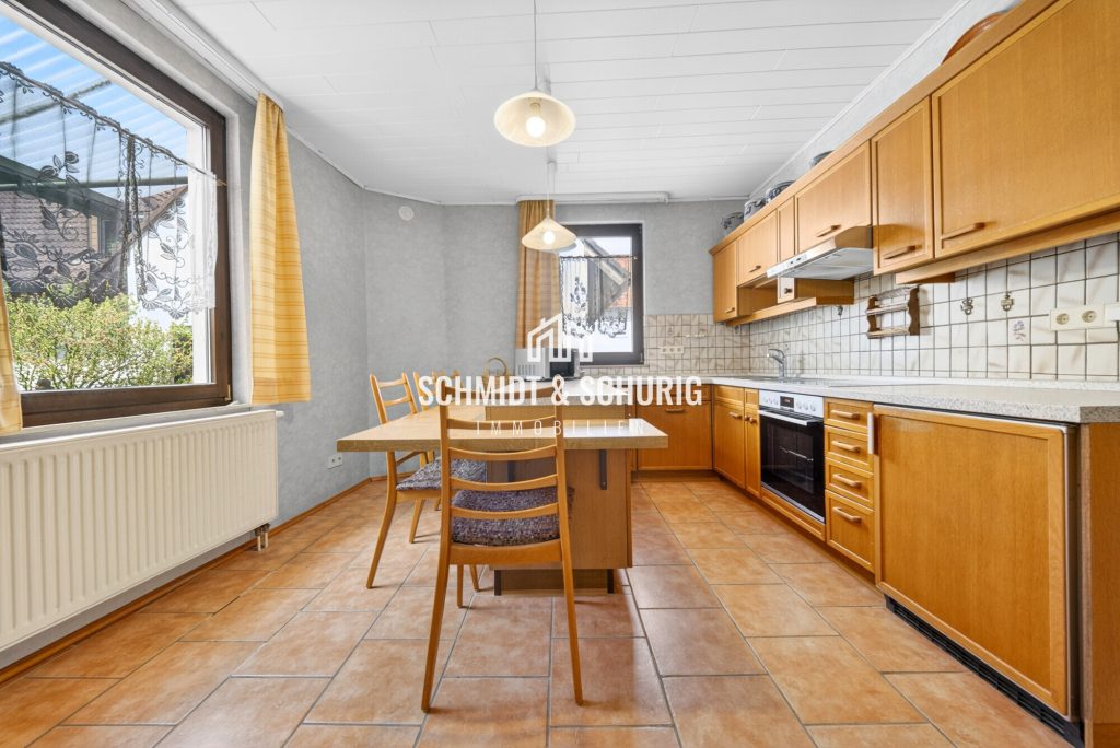 Immobilienangebot - Bruchsal / Untergrombach - Alle - Charmantes Einfamilienhaus mit Ausbaupotenzial und großem Grundstück