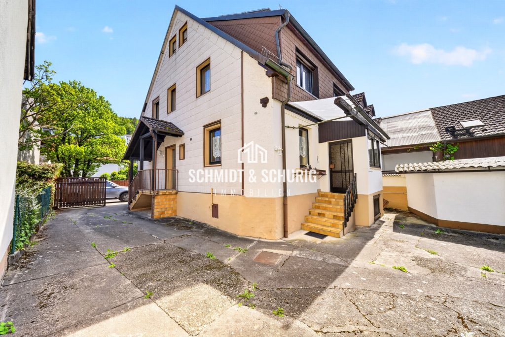 Immobilienangebot - Bruchsal / Untergrombach - Alle - Charmantes Einfamilienhaus mit Ausbaupotenzial und großem Grundstück