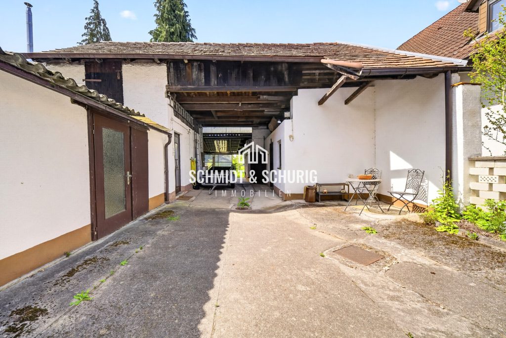 Immobilienangebot - Bruchsal / Untergrombach - Alle - Charmantes Einfamilienhaus mit Ausbaupotenzial und großem Grundstück