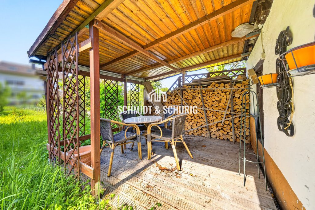 Immobilienangebot - Bruchsal / Untergrombach - Alle - Charmantes Einfamilienhaus mit Ausbaupotenzial und großem Grundstück