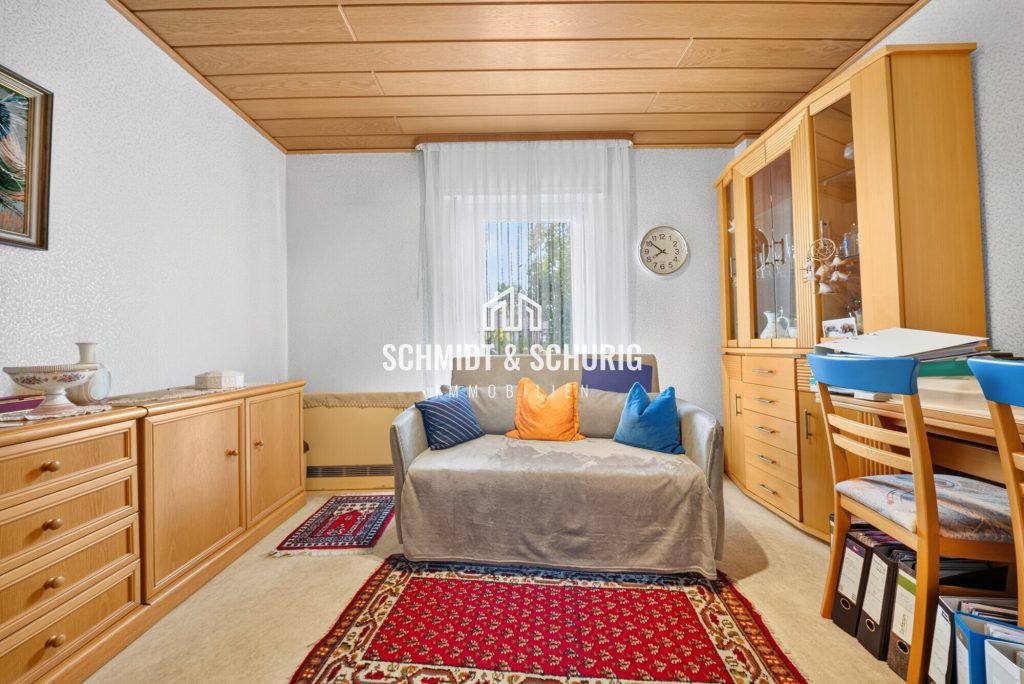 Immobilienangebot - Karlsdorf-Neuthard - Alle - Charmantes Zweifamilienhaus mit viel Potenzial und großem Grundstück