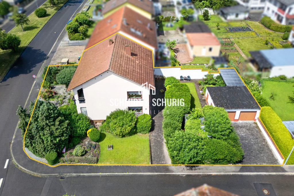 Immobilienangebot - Karlsdorf-Neuthard - Alle - Charmantes Zweifamilienhaus mit viel Potenzial und großem Grundstück