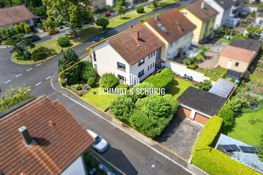 Immobilienangebot - Karlsdorf-Neuthard - Alle - Charmantes Zweifamilienhaus mit viel Potenzial und großem Grundstück