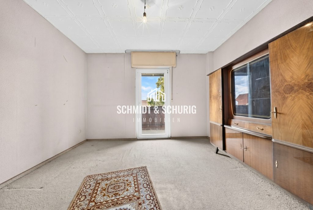 Immobilienangebot - Karlsdorf-Neuthard - Alle - Charmantes Zweifamilienhaus mit viel Potenzial und großem Grundstück