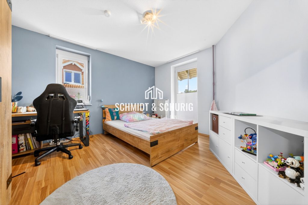 Immobilienangebot - Königsbach-Stein - Alle - Familienfreundliche Doppelhaushälfte (BJ 2010) mit Garten, Terrasse und Garage