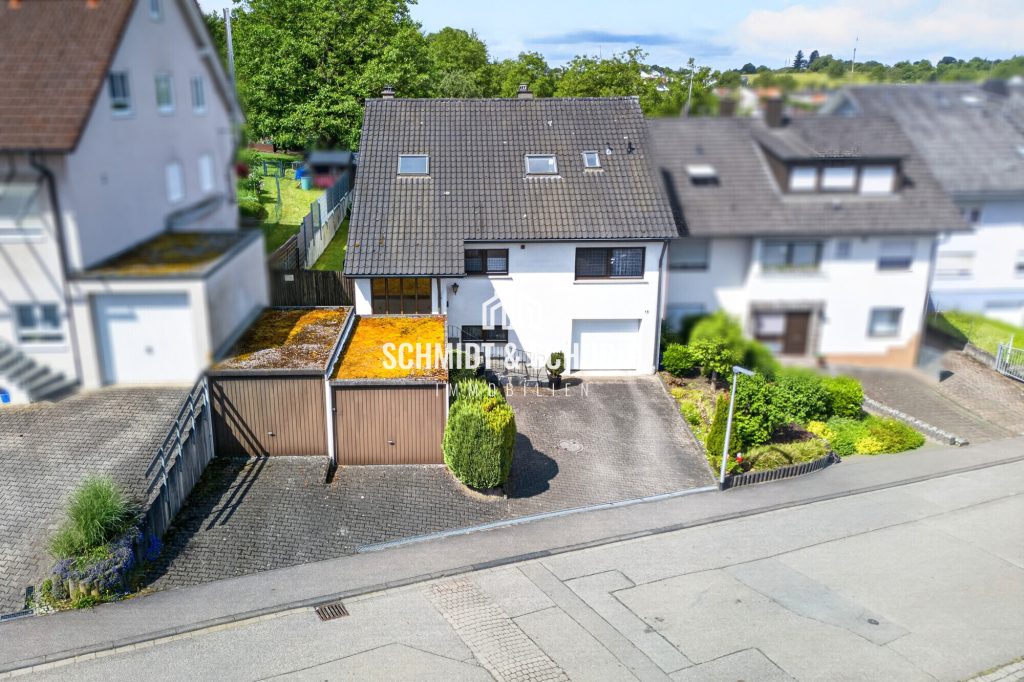 Immobilienangebot - Bretten / Gölshausen - Alle - Charmantes Einfamilienhaus mit großzügigem Grundstück und vielfältigen Möglichkeiten
