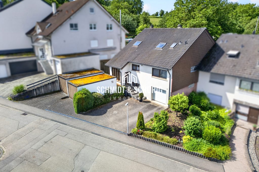 Immobilienangebot - Bretten / Gölshausen - Alle - Charmantes Einfamilienhaus mit großzügigem Grundstück und vielfältigen Möglichkeiten
