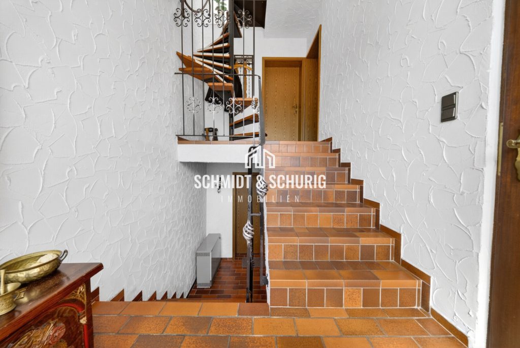 Immobilienangebot - Bretten / Gölshausen - Alle - Charmantes Einfamilienhaus mit großzügigem Grundstück und vielfältigen Möglichkeiten