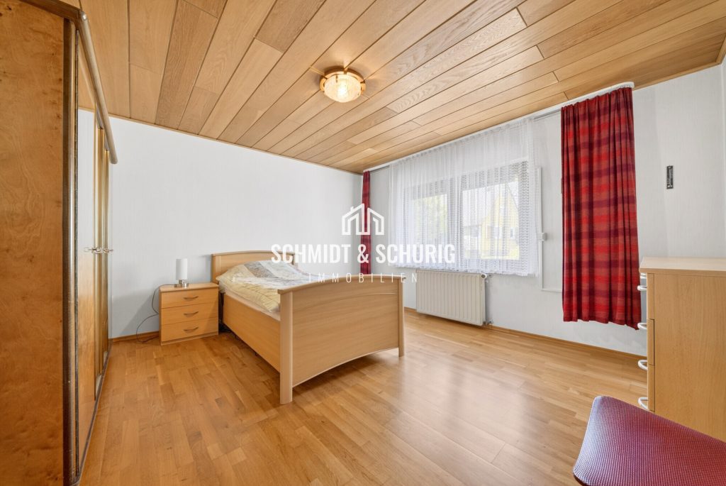 Immobilienangebot - Knittlingen - Alle - Charmantes, einseitig angebautes Einfamilienhaus in Knittlingen
