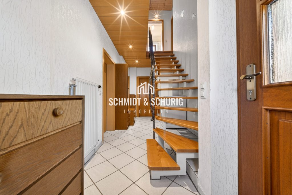 Immobilienangebot - Knittlingen - Alle - Charmantes, einseitig angebautes Einfamilienhaus in Knittlingen