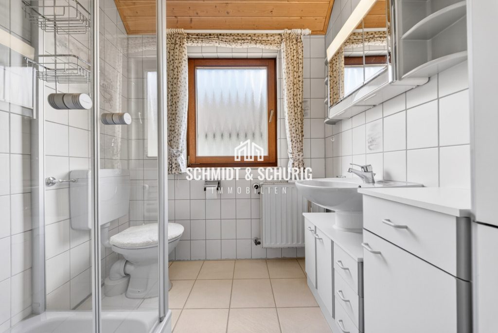 Immobilienangebot - Knittlingen - Alle - Charmantes, einseitig angebautes Einfamilienhaus in Knittlingen