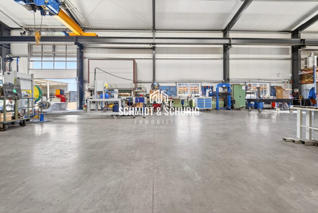 Immobilienangebot - Bad Rappenau - Alle - Produktionshalle mit 10‑t-Kran, Büros und gepflastertem Hof in Bad Rappenau