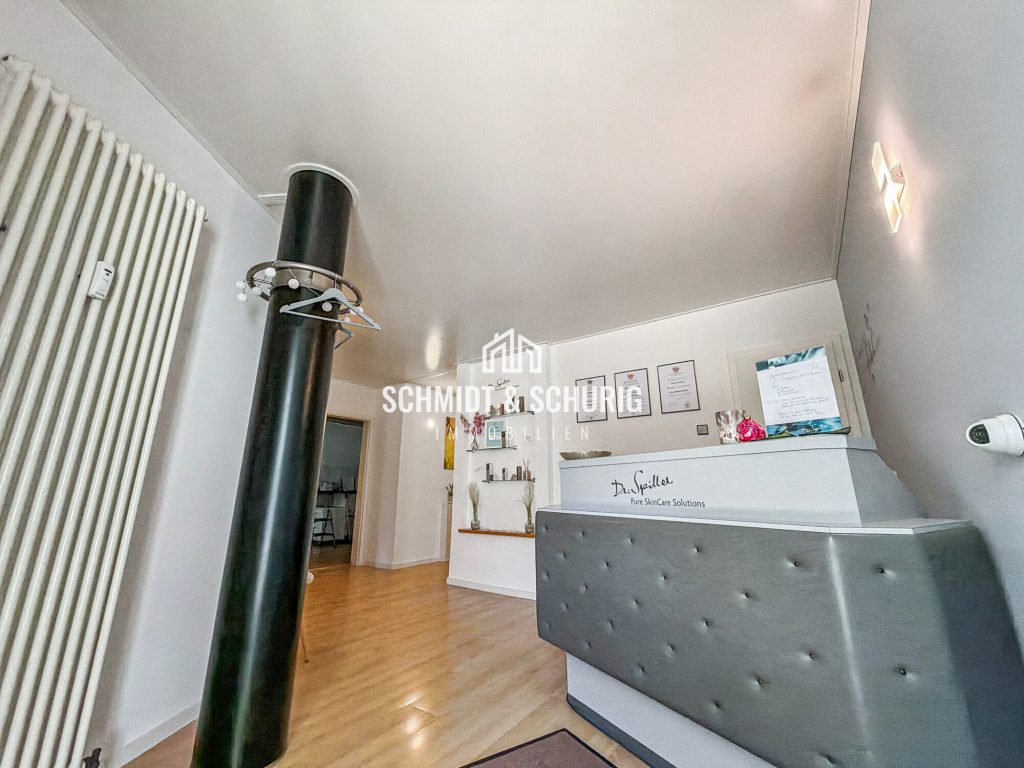 Immobilienangebot - Knittlingen - Alle - Attraktive Büro- oder Praxisfläche in zentraler Lage von Knittlingen