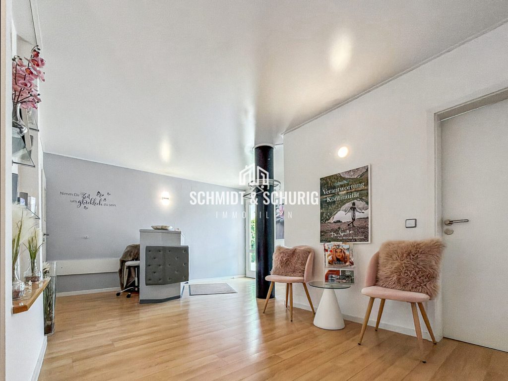 Immobilienangebot - Knittlingen - Alle - Attraktive Büro- oder Praxisfläche in zentraler Lage von Knittlingen