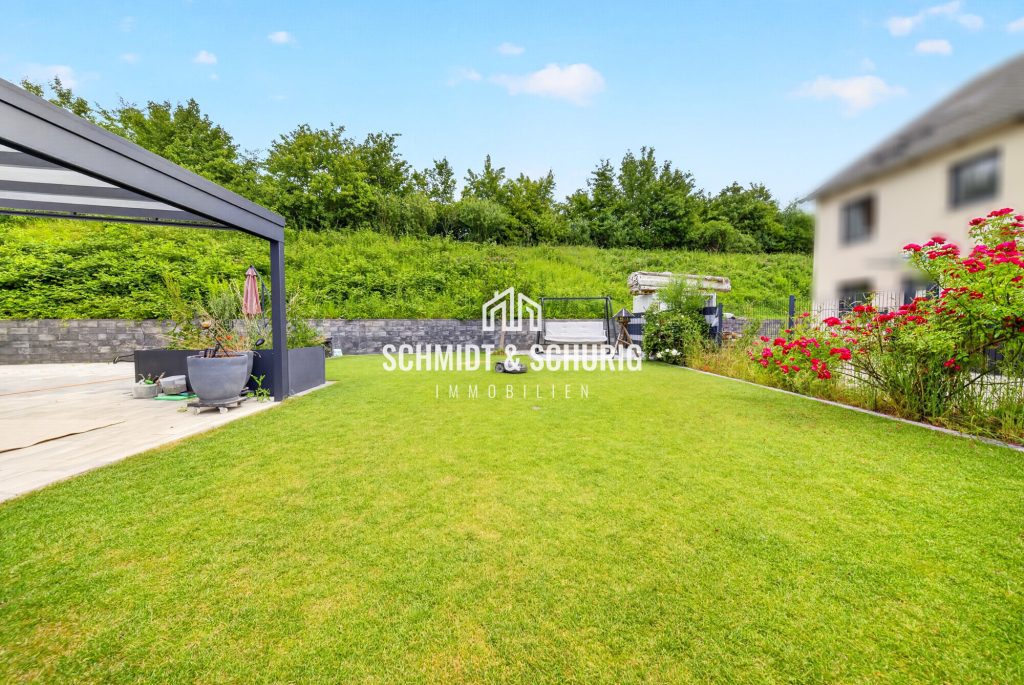 Immobilienangebot - Bruchsal / Helmsheim - Alle - Reihenendhaus mit Garten, Terrasse und Einbauküche in Helmsheim