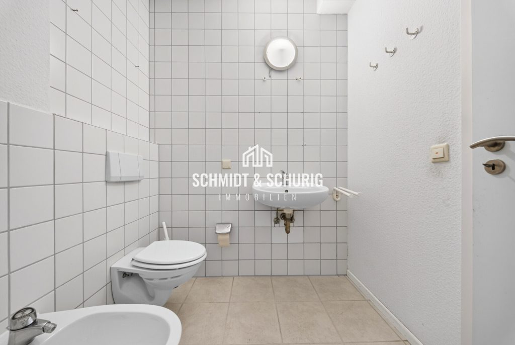 Badezimmer Immobilienangebot - Dossenheim - Alle - Vielseitig nutzbare Einheit – Praxis, Büro oder zukünftige Wohnung in Dossenheim