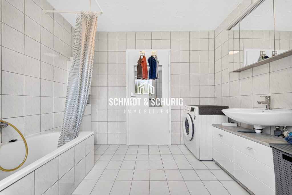 Immobilienangebot - Bruchsal - Alle - Gepflegte 3-Zimmerwohnung mit Stellplatz in Bruchsal. (Vermietet)