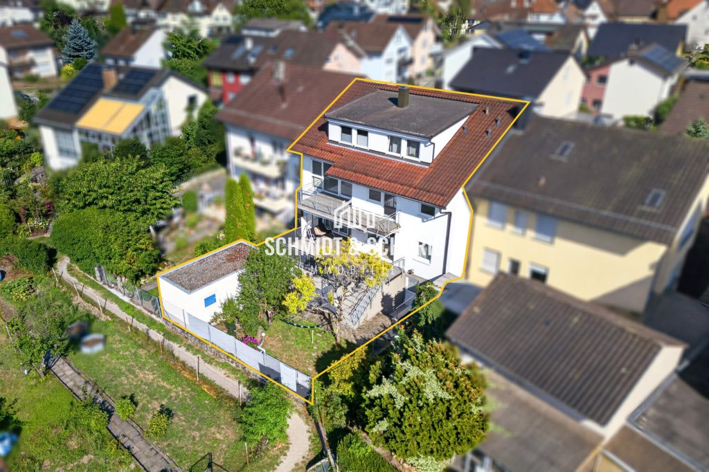 Außenansicht Immobilienangebot - Kämpfelbach / Ersingen - Alle - Gepflegtes Mehrfamilienhaus mit 305 m² Wohnfläche, Balkon und Terrasse in Ortsrandlage