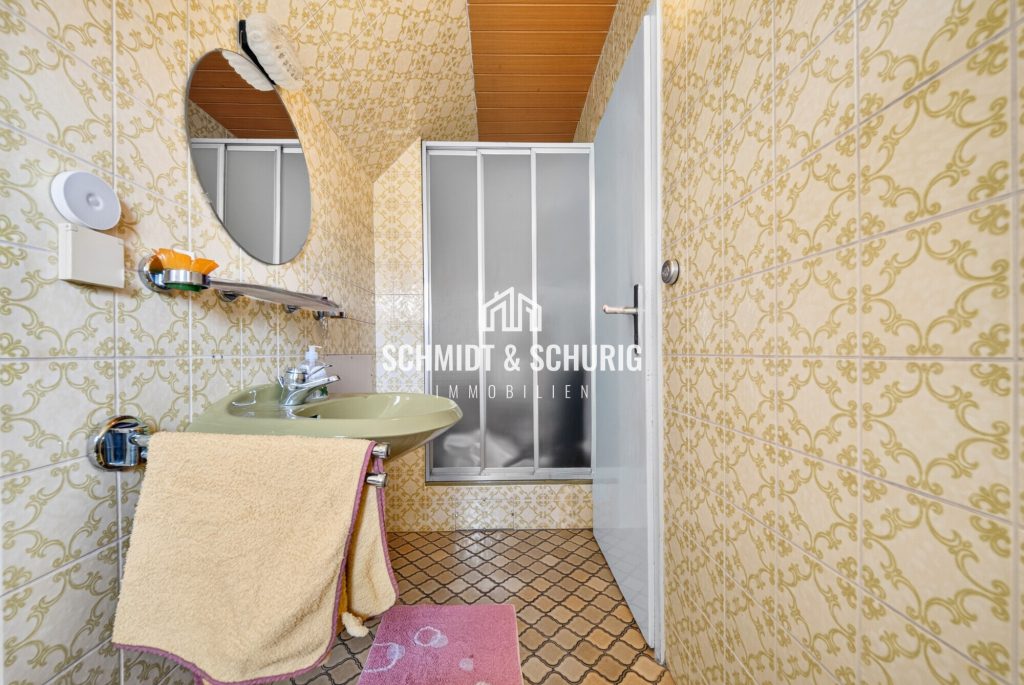 Immobilienangebot - Waghäusel / Wiesental - Alle - Vermietetes Einfamilienhaus in gewachsener Wohnlage – solide Basis mit Gestaltungspotenzial