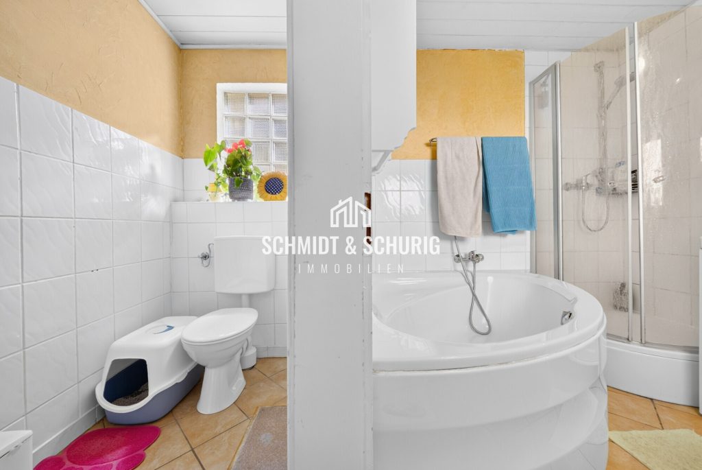 Immobilienangebot - Waghäusel / Wiesental - Alle - Vermietetes Einfamilienhaus in gewachsener Wohnlage – solide Basis mit Gestaltungspotenzial