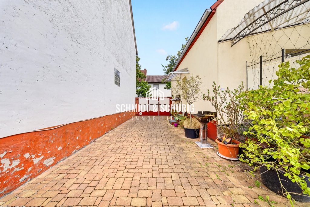 Immobilienangebot - Waghäusel / Wiesental - Alle - Vermietetes Einfamilienhaus in gewachsener Wohnlage – solide Basis mit Gestaltungspotenzial