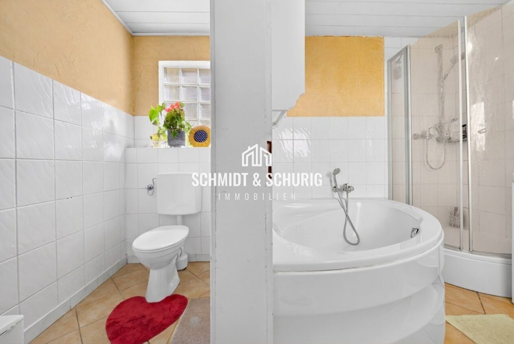 Immobilienangebot - Waghäusel / Wiesental - Alle - Vermietetes Einfamilienhaus in gewachsener Wohnlage – solide Basis mit Gestaltungspotenzial