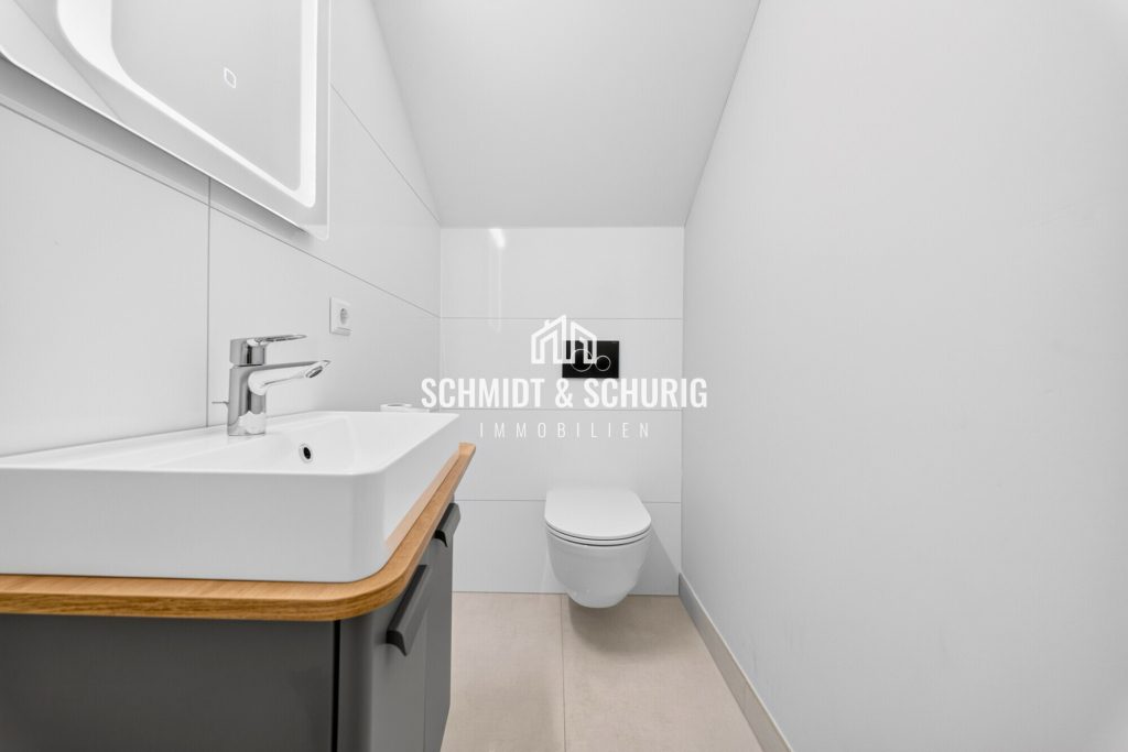Gäste-WC Immobilienangebot - Kraichtal / Oberöwisheim - Alle - Hochwertige Dachgeschosswohnung im Kraichtal – Neubau/Erstbezug