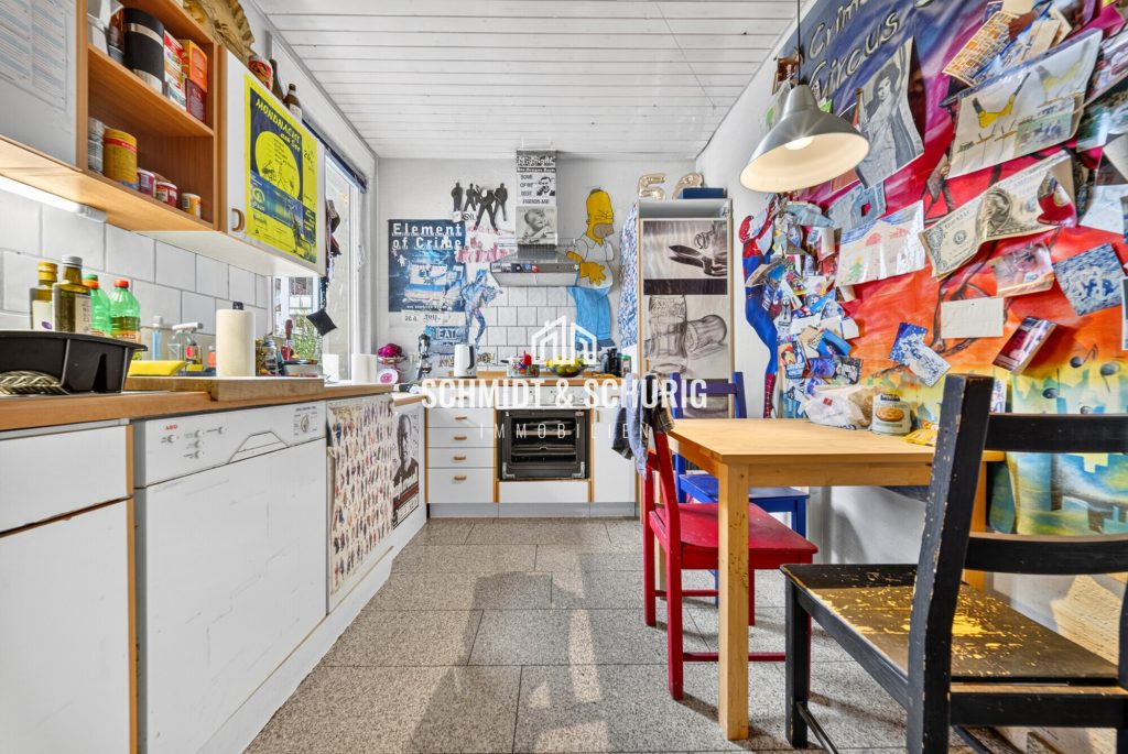 Küche Immobilienangebot - Karlsruhe - Alle - Extravagante 4-Zimmer-Altbauwohnung mit Balkon in Karlsruhe