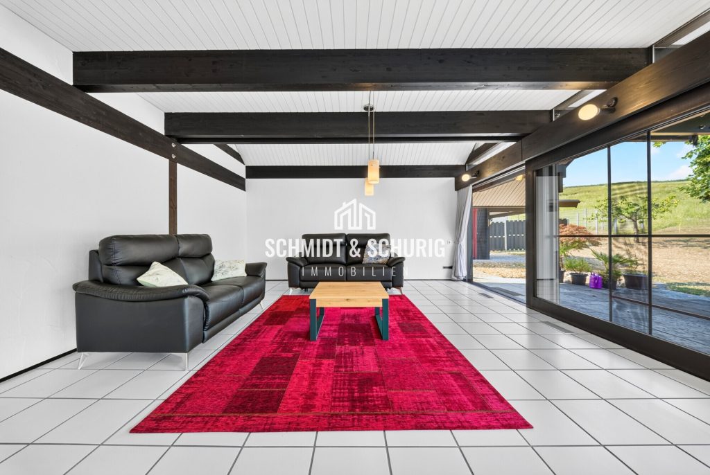 Wohnzimmer Immobilienangebot - Kürnbach - Alle - Exklusives Einfamilienhaus - Architektur mit Wiedererkennungswert