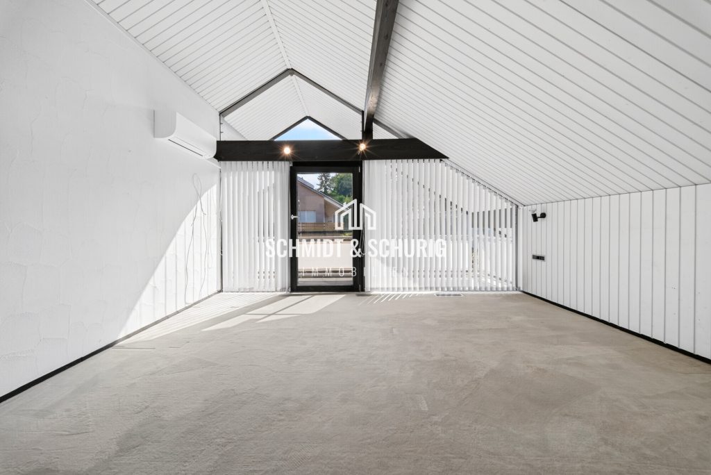 Schlafzimmer Dachgeschoss Immobilienangebot - Kürnbach - Alle - Exklusives Einfamilienhaus - Architektur mit Wiedererkennungswert