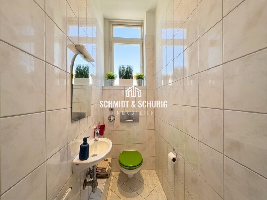 Immobilienangebot - Bruchsal - Alle - Altbauwohnung mit Balkon und Stellplatz in Bruchsal