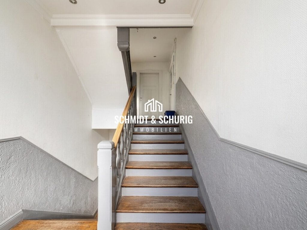 Immobilienangebot - Bruchsal - Alle - Altbauwohnung mit Balkon und Stellplatz in Bruchsal
