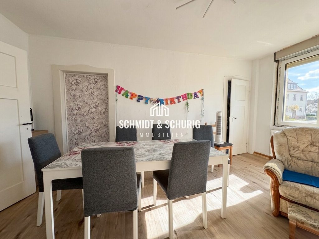 Immobilienangebot - Bruchsal - Alle - Großzügige Etagenwohnung mit Balkon und Stellplatz in Bruchsal