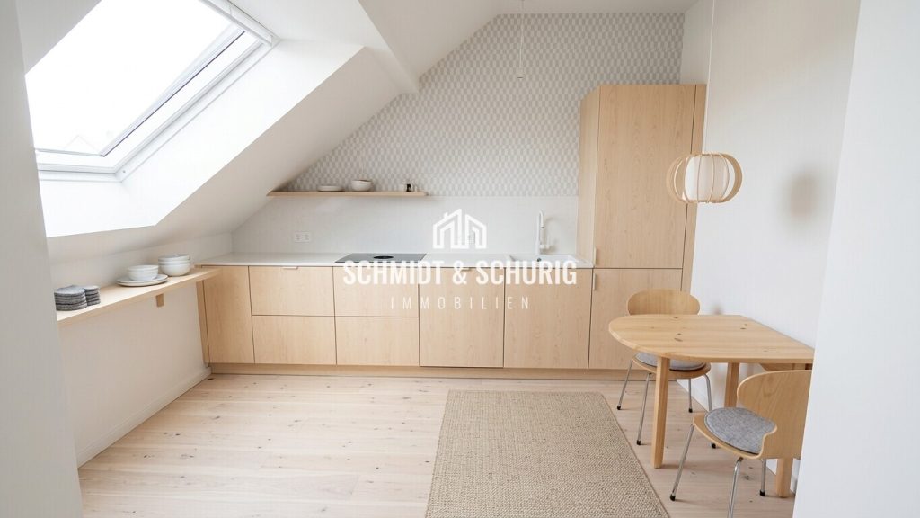 Immobilienangebot - Bruchsal - Alle - Erstbezug: Neuwertige DG-Wohnung mit Balkon und Stellplatz