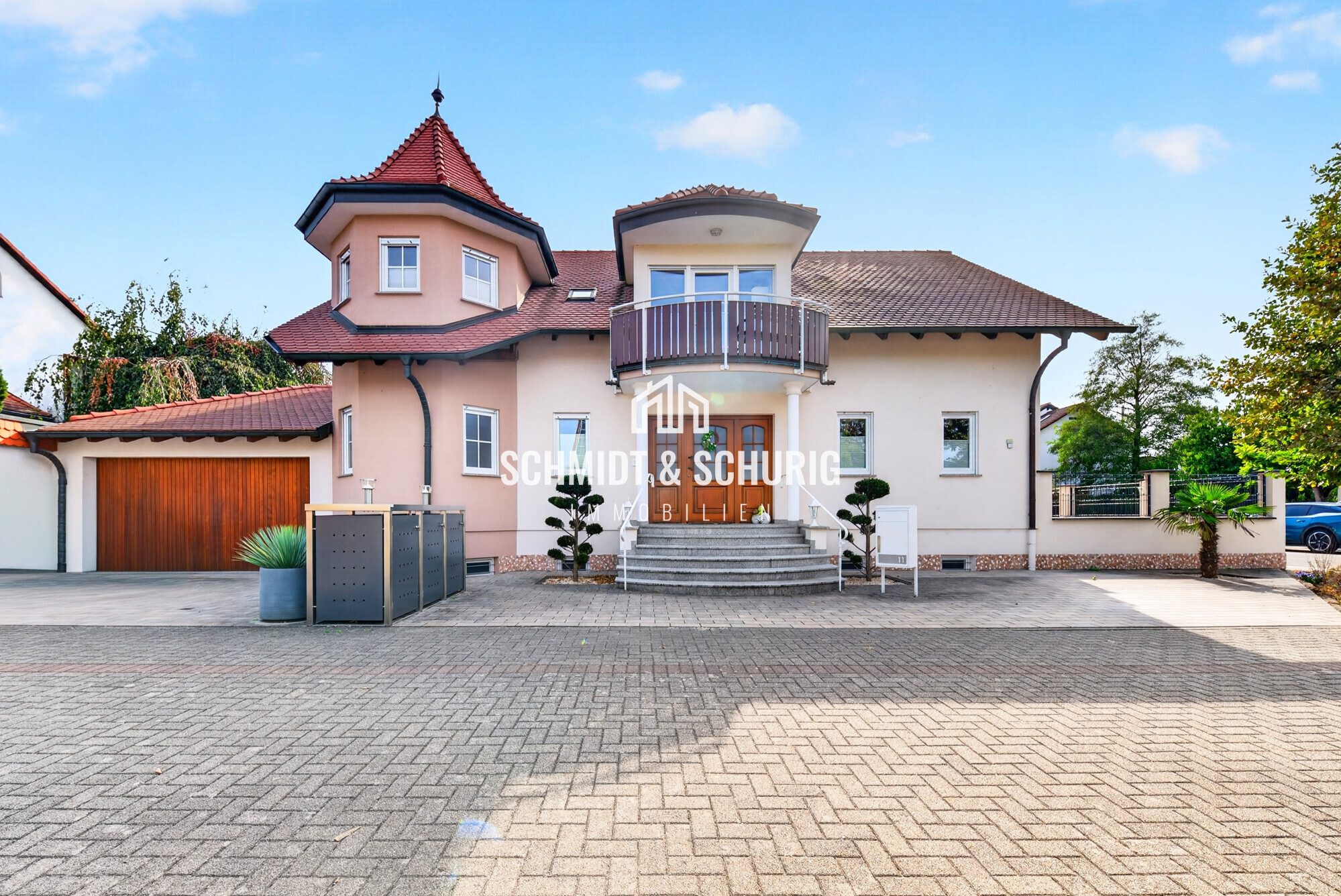 Immobilienangebot - Karlsdorf-Neuthard / Neuthard - Alle - Repräsentatives Einfamilienhaus mit großzügigen Wohn- und Außenflächen