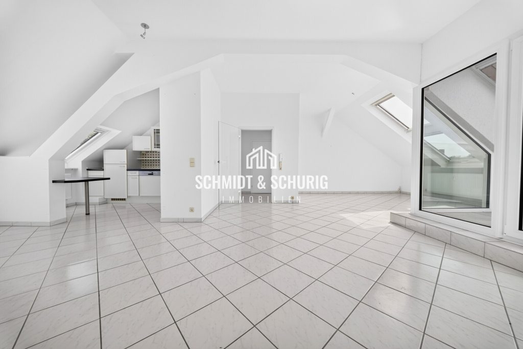 Wohn – / Essbereich Immobilienangebot - Bruchsal - Alle - Wohnen mit Blick über Bruchsal -
Eigentumswohnung mit Dachterrasse