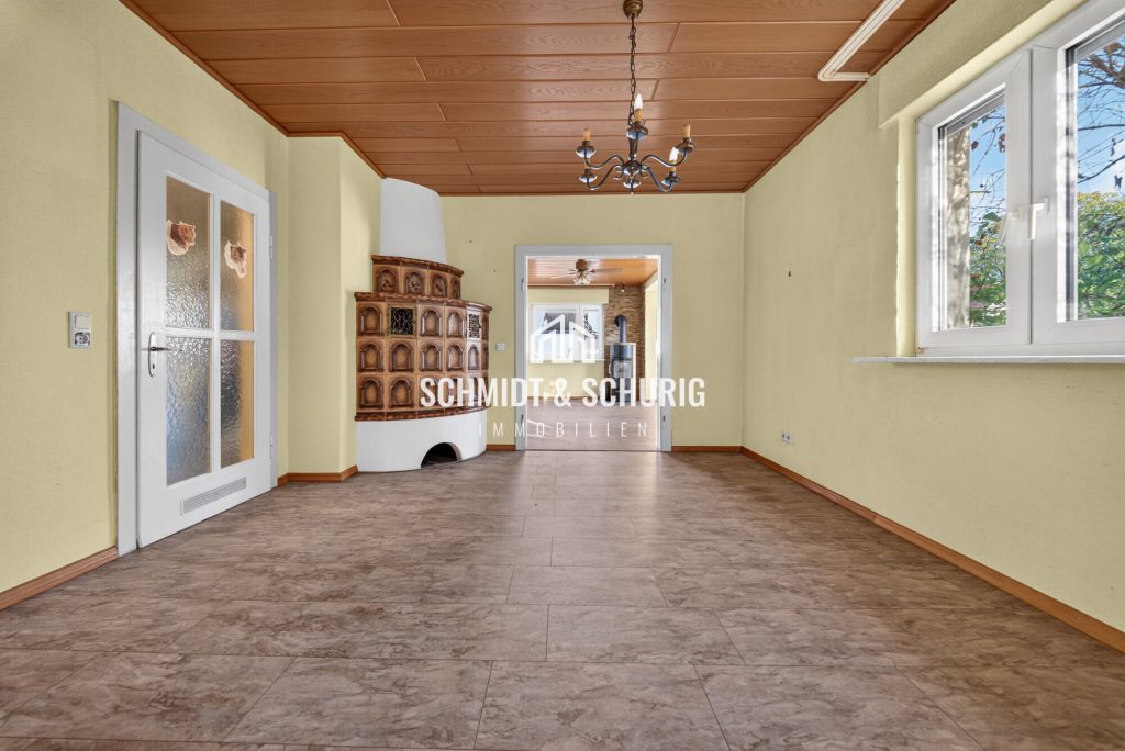 Immobilienangebot - Gondelsheim - Alle - Einfamilienhaus mit Nebengebäude und großem Grundstück mit viel Potenzial