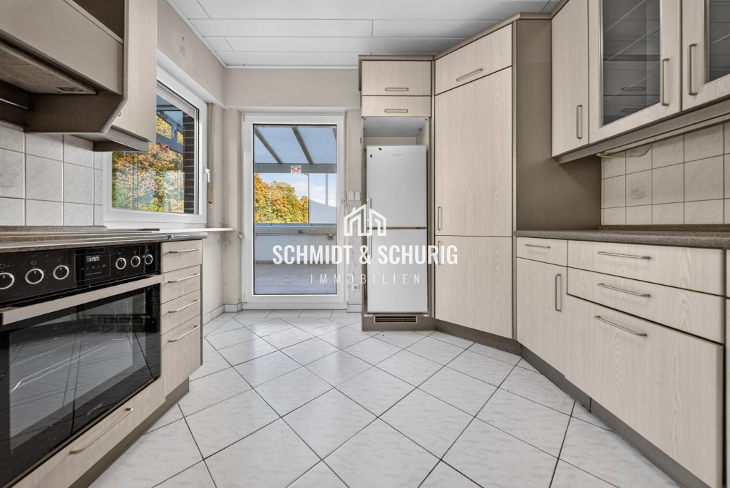 Immobilienangebot - Gondelsheim - Alle - Einfamilienhaus mit Nebengebäude und großem Grundstück mit viel Potenzial