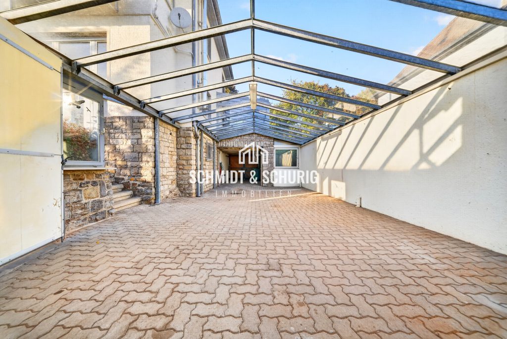 Immobilienangebot - Gondelsheim - Alle - Einfamilienhaus mit Nebengebäude und großem Grundstück mit viel Potenzial