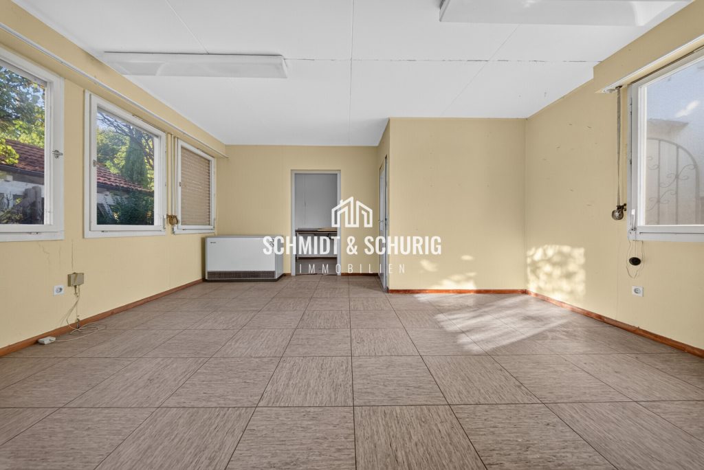 Immobilienangebot - Gondelsheim - Alle - Einfamilienhaus mit Nebengebäude und großem Grundstück mit viel Potenzial