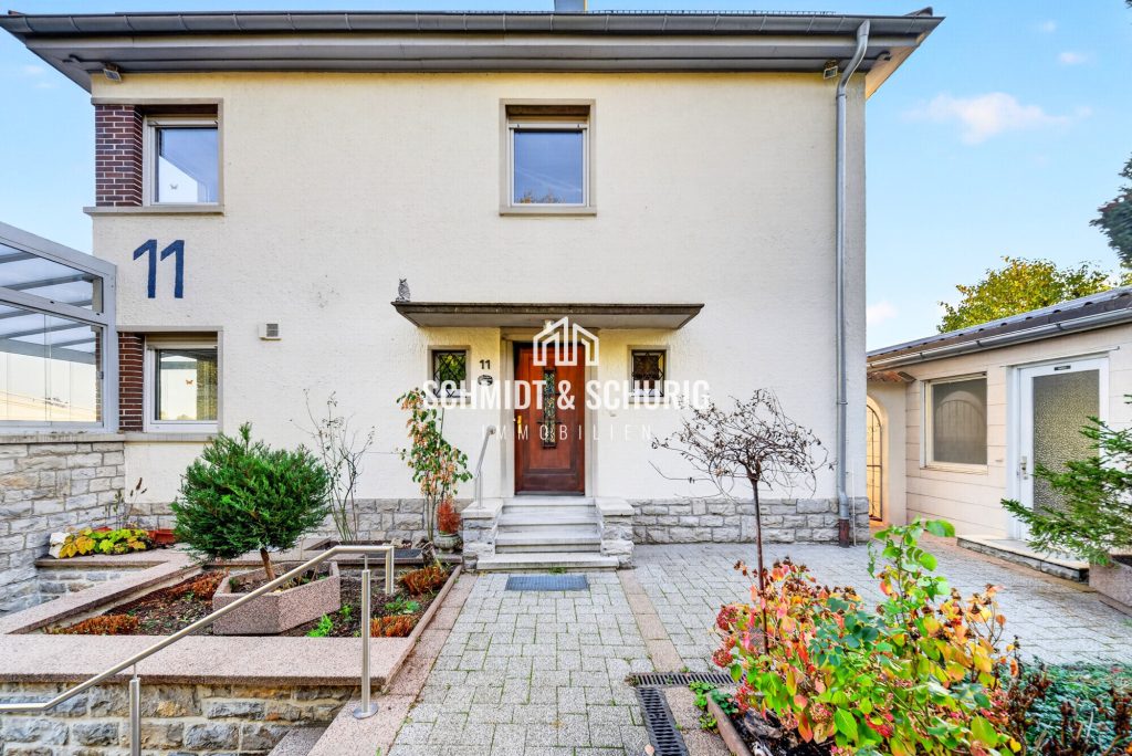 Immobilienangebot - Gondelsheim - Alle - Einfamilienhaus mit Nebengebäude und großem Grundstück mit viel Potenzial