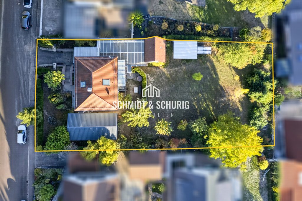 Immobilienangebot - Gondelsheim - Alle - Einfamilienhaus mit Nebengebäude und großem Grundstück mit viel Potenzial