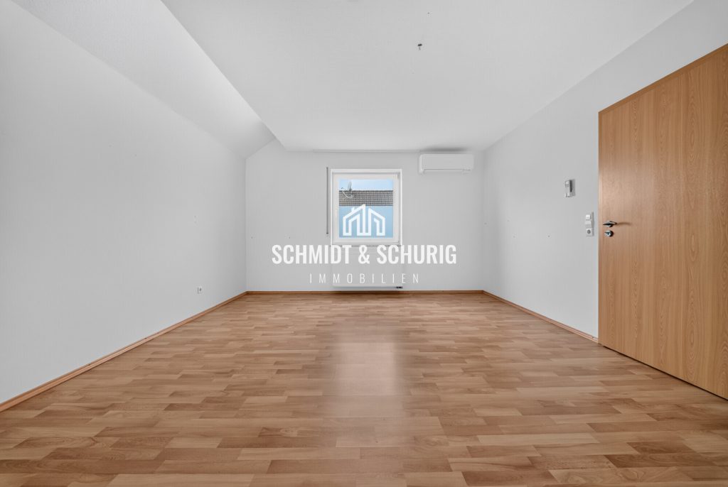 Immobilienangebot - Karlsdorf-Neuthard / Neuthard - Alle - Gepflegte Doppelhaushälfte in ruhiger Lage von Neuthard