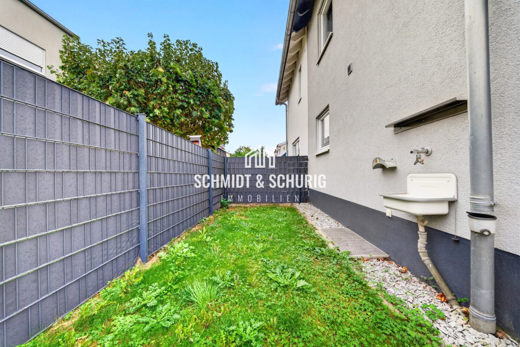 Immobilienangebot - Karlsdorf-Neuthard / Neuthard - Alle - Gepflegte Doppelhaushälfte in ruhiger Lage von Neuthard