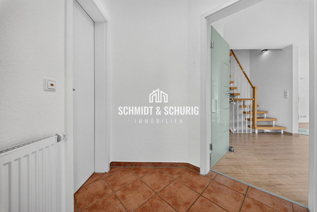 Immobilienangebot - Karlsdorf-Neuthard / Neuthard - Alle - Gepflegte Doppelhaushälfte in ruhiger Lage von Neuthard